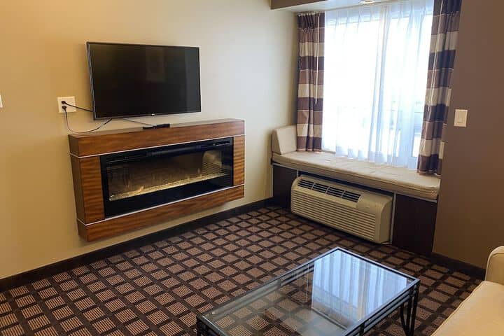Room 42 of 84