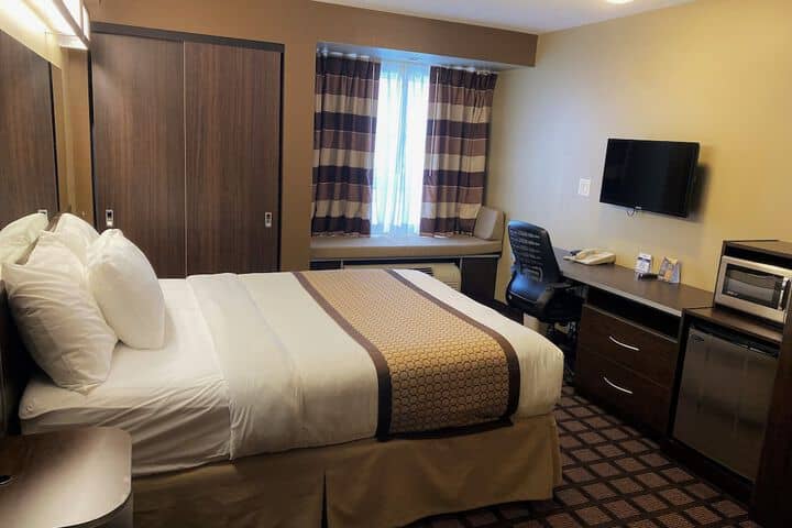 Room 15 of 84