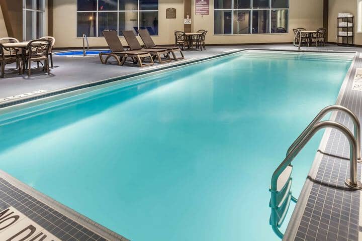 Pool 60 of 84