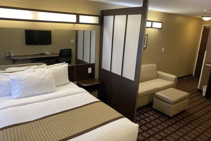 Room 14 of 84