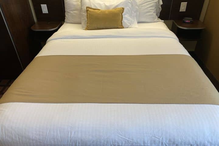 Room 18 of 84